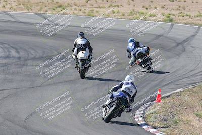 media/Apr-20-2025-AHRMA (Sun) [[393a79c373]]/Race/Group 11 early race/Turn 4b/